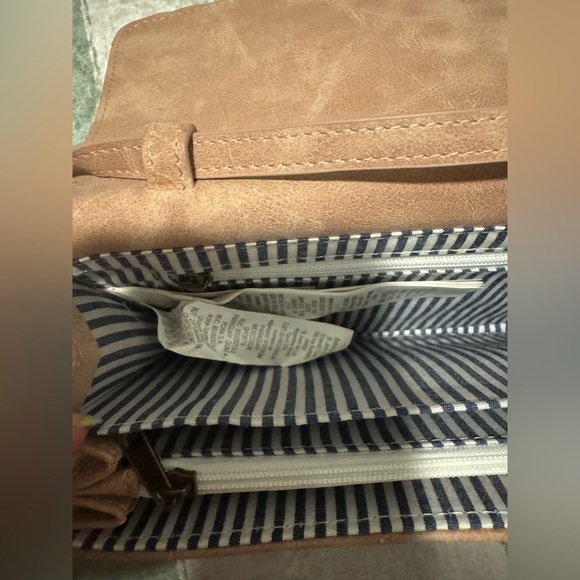 New Roxy Mauve Clutch / Wristlet / Crossbody Purse - Picture 7 of 15